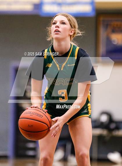 Thumbnail 2 in JV: Tracy @ Newark Memorial photogallery.