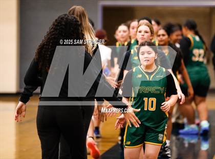 Thumbnail 2 in JV: Tracy @ Newark Memorial photogallery.