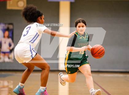 Thumbnail 3 in JV: Tracy @ Newark Memorial photogallery.