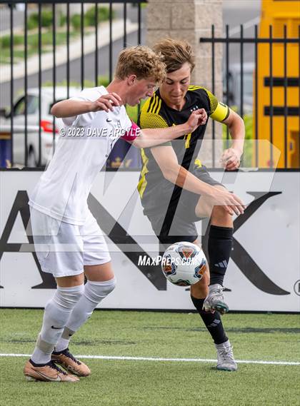Thumbnail 3 in Wasatch vs. Skyline (UHSAA 5A Semifinal) photogallery.