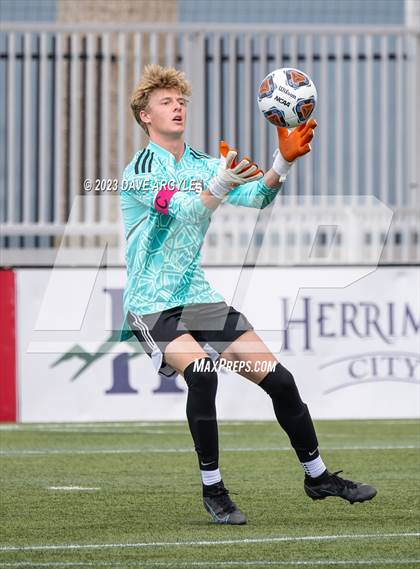 Thumbnail 2 in Wasatch vs. Skyline (UHSAA 5A Semifinal) photogallery.