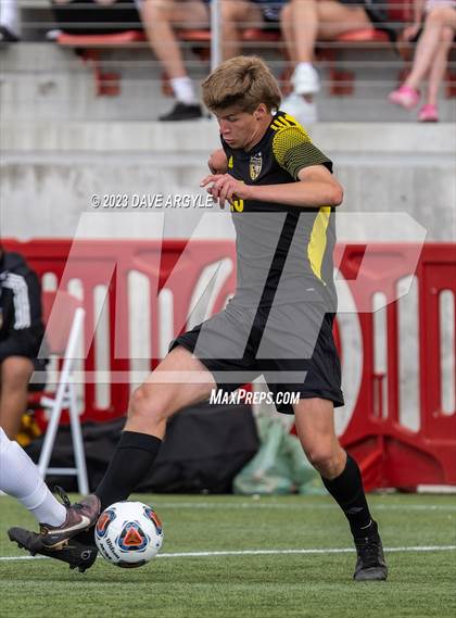 Thumbnail 3 in Wasatch vs. Skyline (UHSAA 5A Semifinal) photogallery.