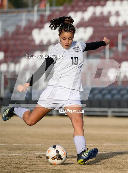 Thumbnail 1 in Lincoln vs Oak Ridge (CIF SJS D1 Championship) photogallery.