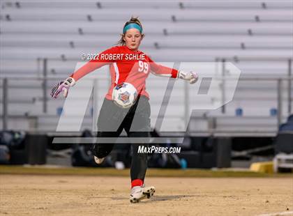 Thumbnail 2 in Lincoln vs Oak Ridge (CIF SJS D1 Championship) photogallery.