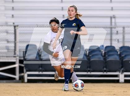 Thumbnail 2 in Lincoln vs Oak Ridge (CIF SJS D1 Championship) photogallery.