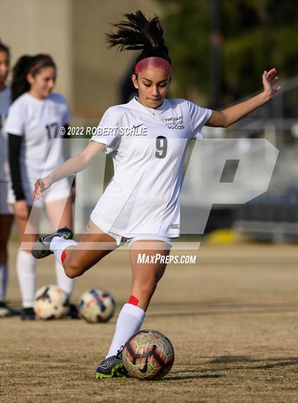 Thumbnail 1 in Lincoln vs Oak Ridge (CIF SJS D1 Championship) photogallery.