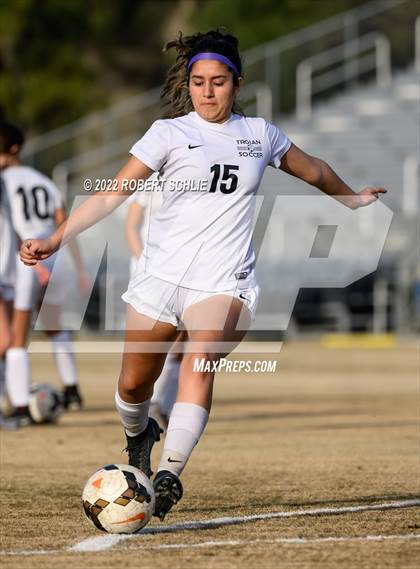 Thumbnail 2 in Lincoln vs Oak Ridge (CIF SJS D1 Championship) photogallery.
