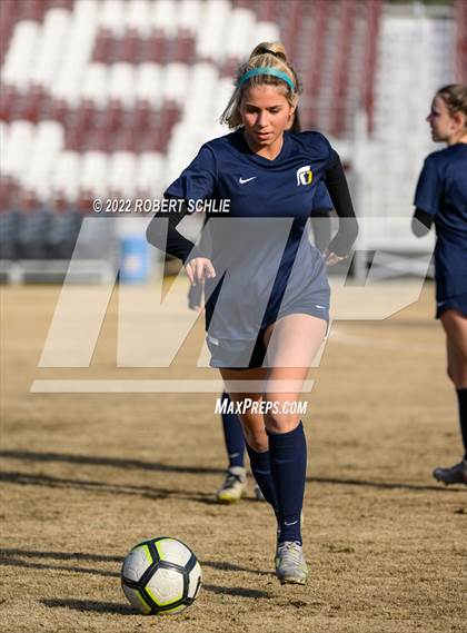 Thumbnail 2 in Lincoln vs Oak Ridge (CIF SJS D1 Championship) photogallery.