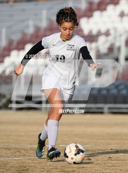 Thumbnail 2 in Lincoln vs Oak Ridge (CIF SJS D1 Championship) photogallery.