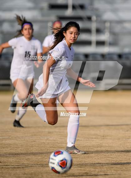 Thumbnail 3 in Lincoln vs Oak Ridge (CIF SJS D1 Championship) photogallery.