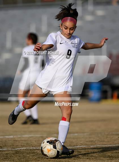 Thumbnail 2 in Lincoln vs Oak Ridge (CIF SJS D1 Championship) photogallery.