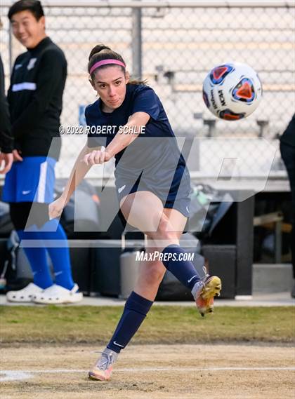 Thumbnail 3 in Lincoln vs Oak Ridge (CIF SJS D1 Championship) photogallery.