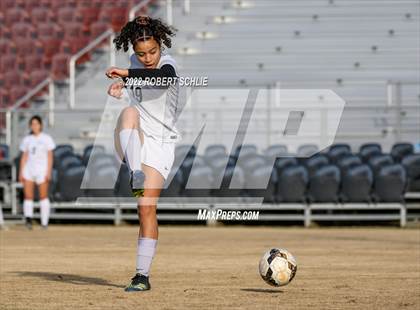 Thumbnail 3 in Lincoln vs Oak Ridge (CIF SJS D1 Championship) photogallery.