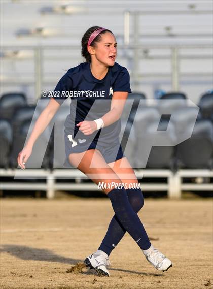Thumbnail 3 in Lincoln vs Oak Ridge (CIF SJS D1 Championship) photogallery.