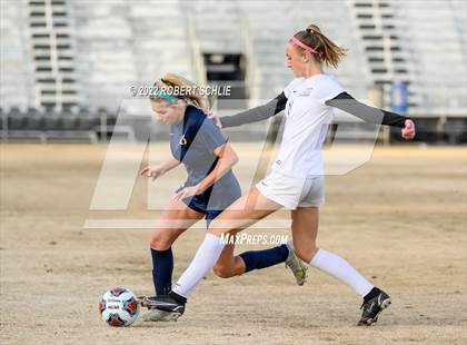 Thumbnail 2 in Lincoln vs Oak Ridge (CIF SJS D1 Championship) photogallery.