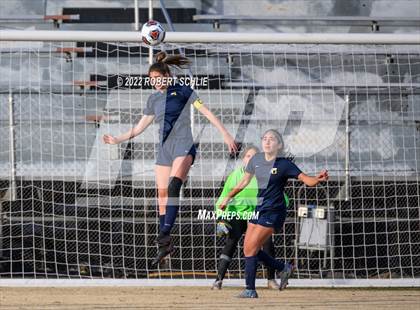 Thumbnail 2 in Lincoln vs Oak Ridge (CIF SJS D1 Championship) photogallery.