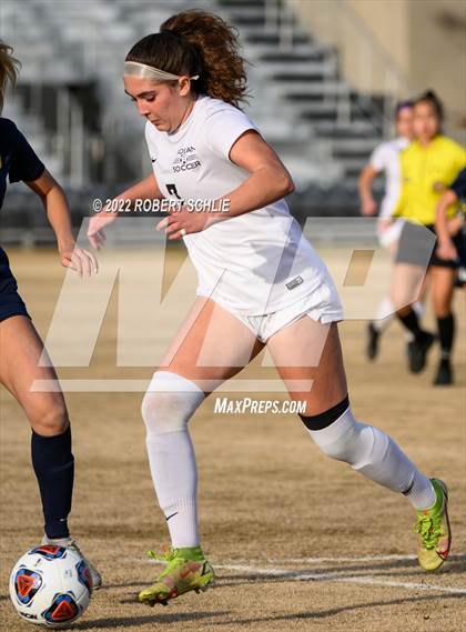 Thumbnail 2 in Lincoln vs Oak Ridge (CIF SJS D1 Championship) photogallery.