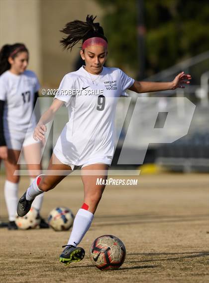 Thumbnail 3 in Lincoln vs Oak Ridge (CIF SJS D1 Championship) photogallery.