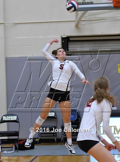 Thumbnail 2 in Brandeis vs Churchill (NEISD Invitational) photogallery.