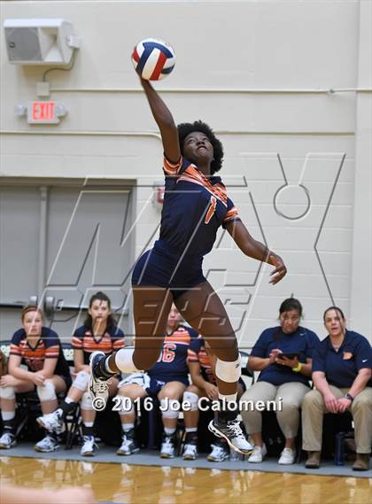 Thumbnail 1 in Brandeis vs Churchill (NEISD Invitational) photogallery.