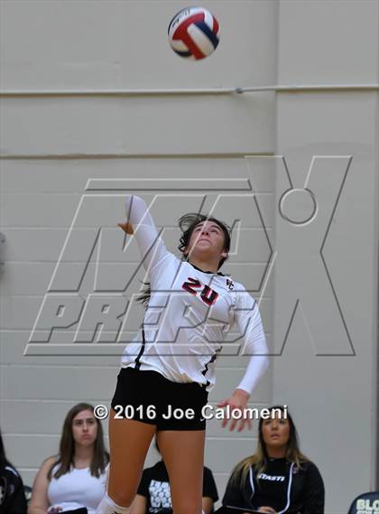 Thumbnail 2 in Brandeis vs Churchill (NEISD Invitational) photogallery.