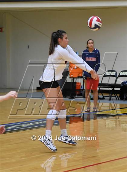 Thumbnail 2 in Brandeis vs Churchill (NEISD Invitational) photogallery.