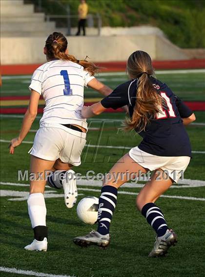 Thumbnail 1 in San Dimas vs. St. Margaret's (CIF SS D6 Final) photogallery.