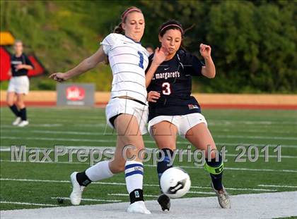 Thumbnail 1 in San Dimas vs. St. Margaret's (CIF SS D6 Final) photogallery.