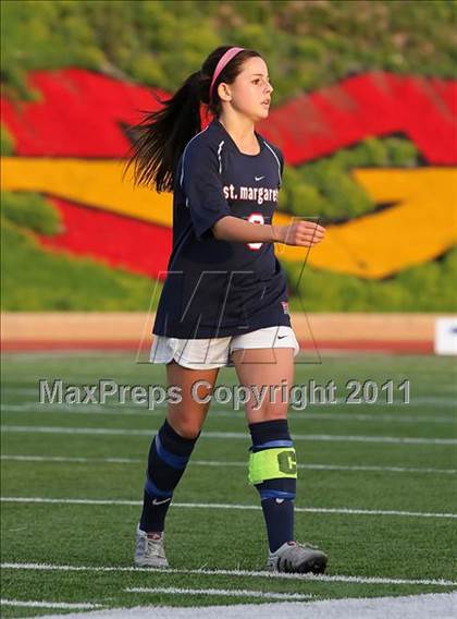 Thumbnail 1 in San Dimas vs. St. Margaret's (CIF SS D6 Final) photogallery.