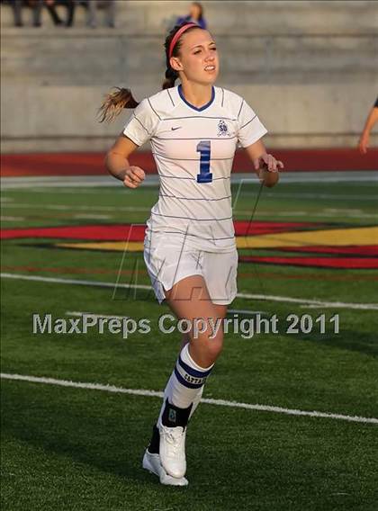 Thumbnail 3 in San Dimas vs. St. Margaret's (CIF SS D6 Final) photogallery.