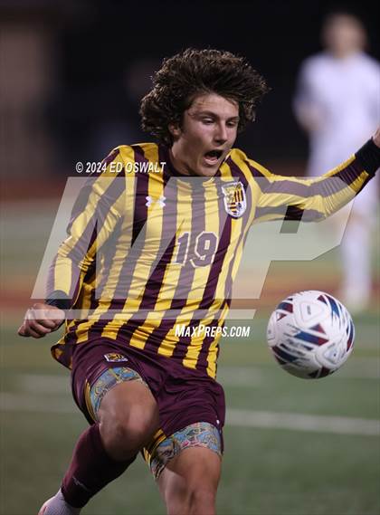 Thumbnail 2 in Las Lomas vs. Maria Carrillo (CIF NCS D2 Final) photogallery.
