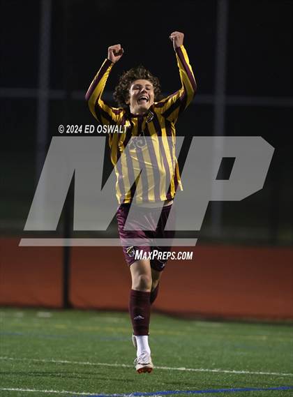 Thumbnail 3 in Las Lomas vs. Maria Carrillo (CIF NCS D2 Final) photogallery.