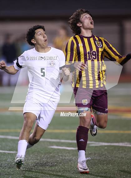 Thumbnail 1 in Las Lomas vs. Maria Carrillo (CIF NCS D2 Final) photogallery.