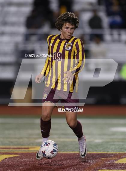 Thumbnail 2 in Las Lomas vs. Maria Carrillo (CIF NCS D2 Final) photogallery.