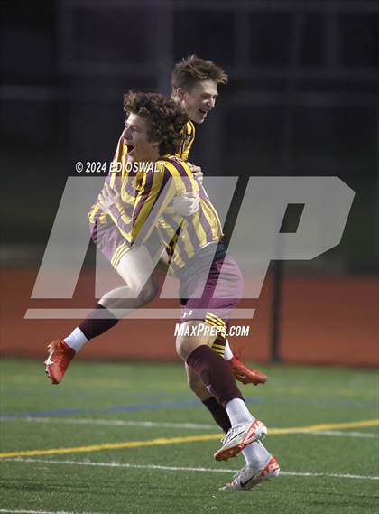 Thumbnail 3 in Las Lomas vs. Maria Carrillo (CIF NCS D2 Final) photogallery.