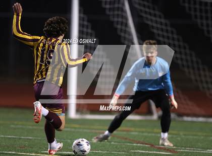 Thumbnail 2 in Las Lomas vs. Maria Carrillo (CIF NCS D2 Final) photogallery.
