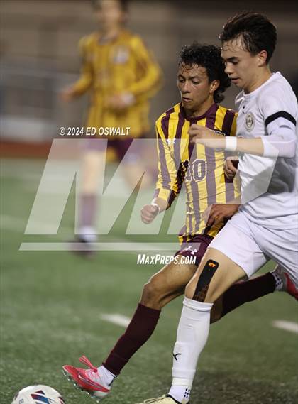 Thumbnail 1 in Las Lomas vs. Maria Carrillo (CIF NCS D2 Final) photogallery.