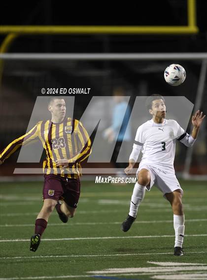 Thumbnail 2 in Las Lomas vs. Maria Carrillo (CIF NCS D2 Final) photogallery.
