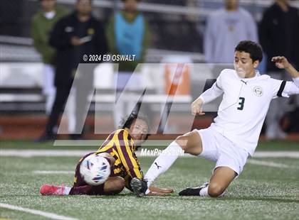 Thumbnail 1 in Las Lomas vs. Maria Carrillo (CIF NCS D2 Final) photogallery.