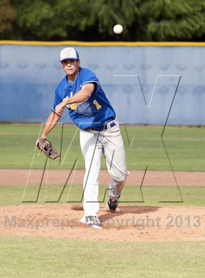 Thumbnail 3 in Camas vs. Valencia photogallery.