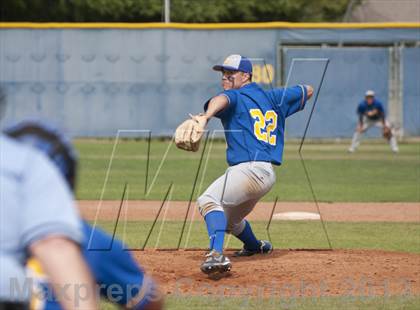 Thumbnail 2 in Camas vs. Valencia photogallery.