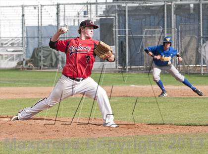 Thumbnail 2 in Camas vs. Valencia photogallery.