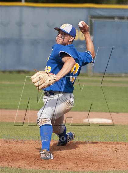 Thumbnail 2 in Camas vs. Valencia photogallery.