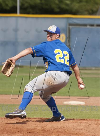 Thumbnail 1 in Camas vs. Valencia photogallery.