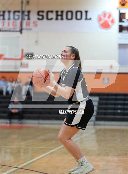 Thumbnail 1 in Hall-Dale @ Gardiner (Preseason) photogallery.