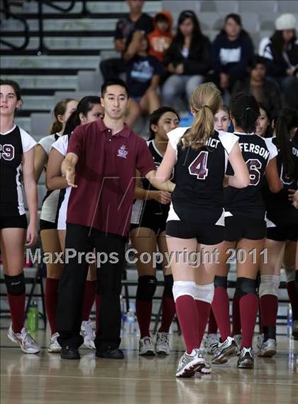Thumbnail 1 in Sherman Oaks CES vs. Elizabeth Learning Center (CIF LACS Small School Final) photogallery.