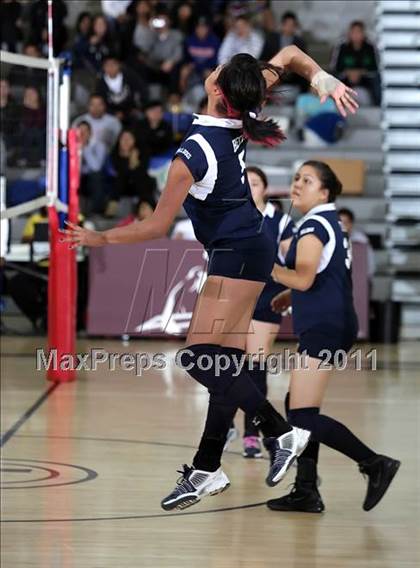 Thumbnail 3 in Sherman Oaks CES vs. Elizabeth Learning Center (CIF LACS Small School Final) photogallery.