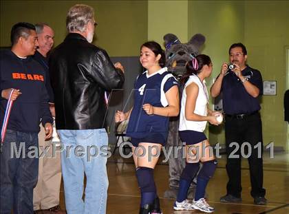 Thumbnail 2 in Sherman Oaks CES vs. Elizabeth Learning Center (CIF LACS Small School Final) photogallery.