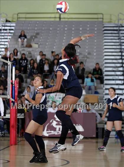 Thumbnail 2 in Sherman Oaks CES vs. Elizabeth Learning Center (CIF LACS Small School Final) photogallery.
