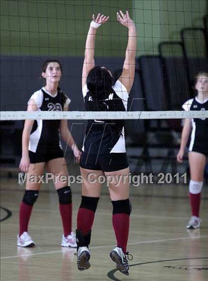 Thumbnail 2 in Sherman Oaks CES vs. Elizabeth Learning Center (CIF LACS Small School Final) photogallery.